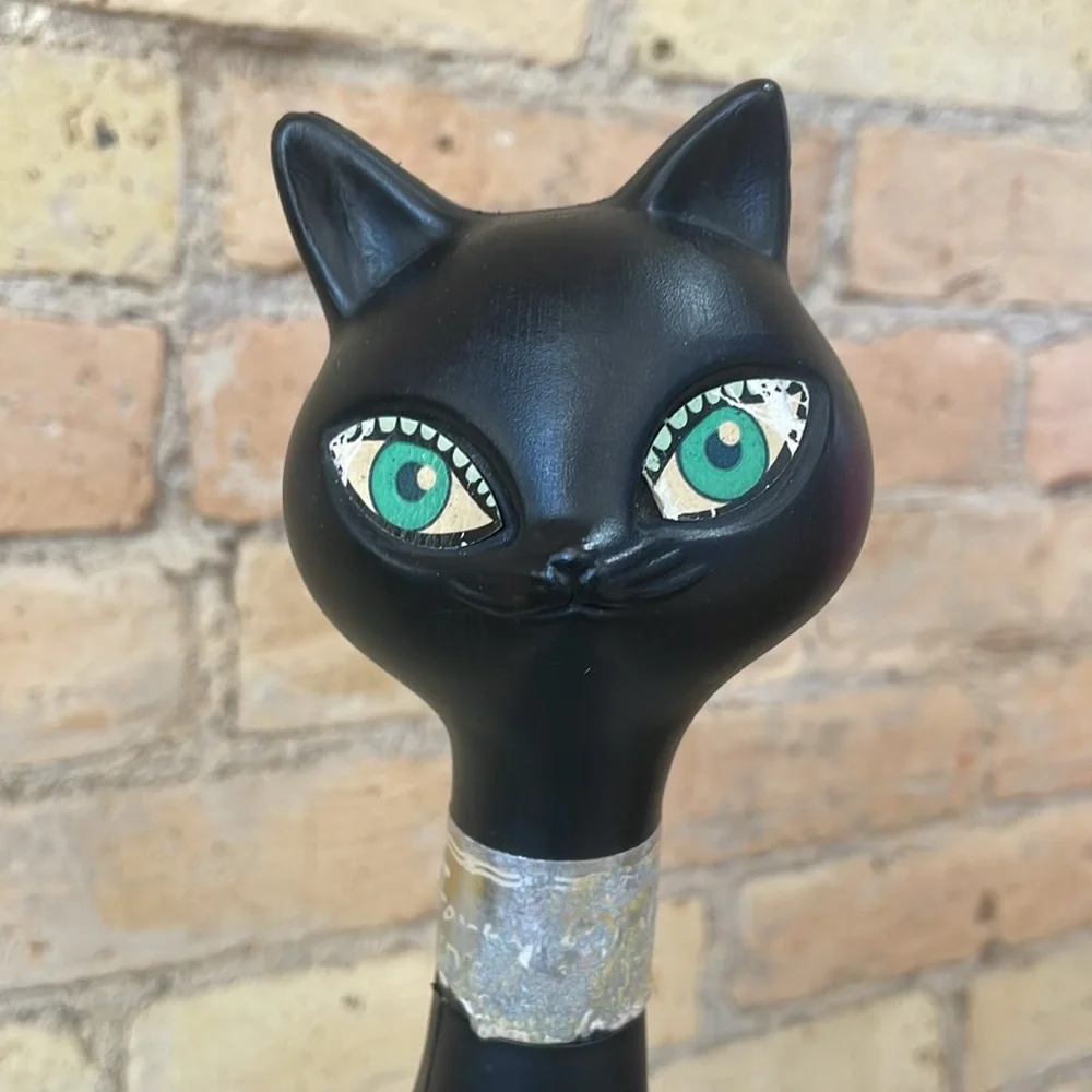 Avon Vintage 60’s Fantasti-Cat MCM Liquid Bubble Bath Bottle. - Picture 2 of 7